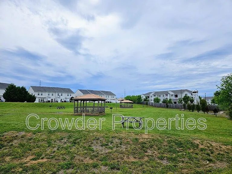 362 Halton Crossing Dr SW — Photo 21