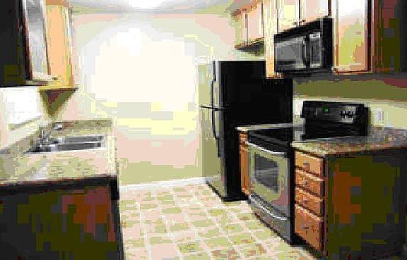 4th image of 2250 Monroe St APT 225