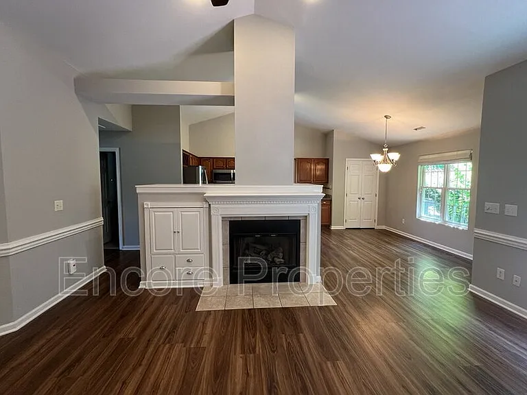 108 Braxberry Way — Photo 5