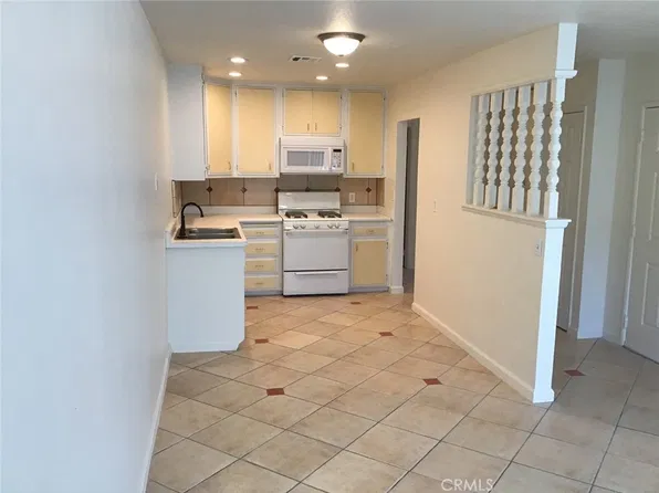 413 E Avenue H14, Lancaster, CA 93535