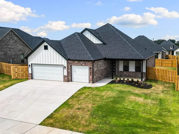Teak Plan, Hillcrest