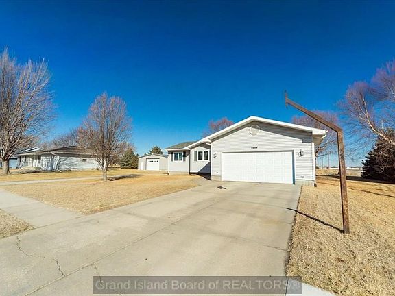 4th image of 4004 Greenwood Dr