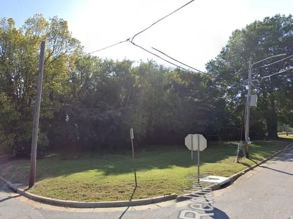 601 Redding Dr, High Pt, NC 27260
