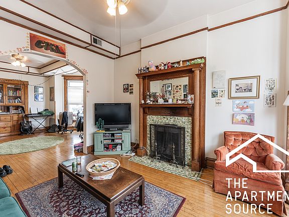 3rd image of 2615 N Halsted St #3