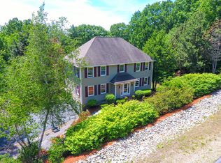 72 Olde Lantern Rd, Bedford, NH 03110