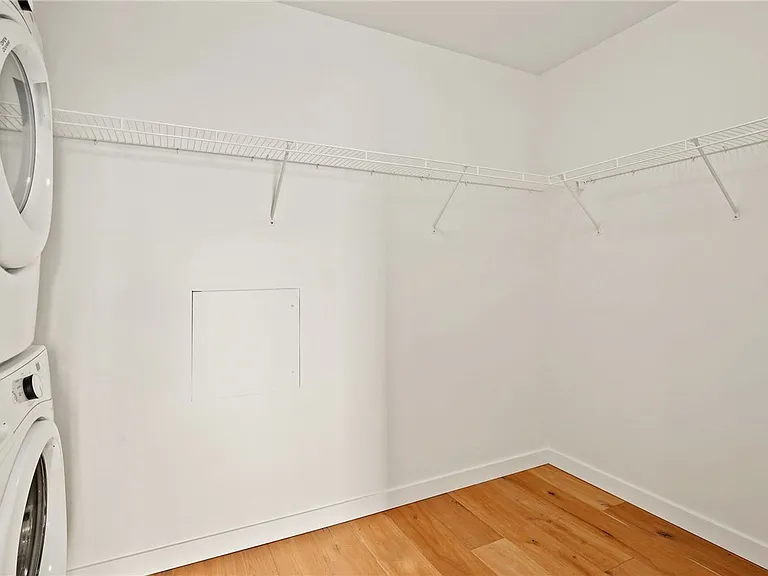 1321 Seneca St #506 — Photo 10