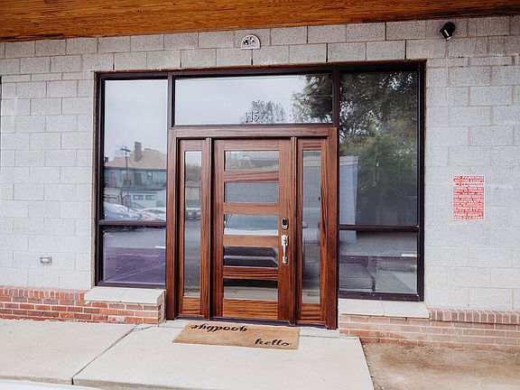 2nd image of 275 S Limestone St #115