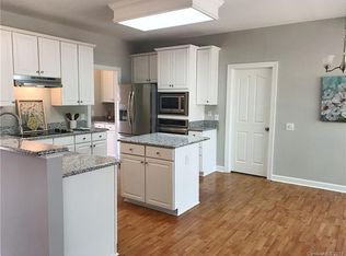 5907 Mayapple Ln, Charlotte, NC 28269