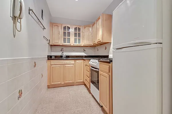 Rented by Compass | media 11