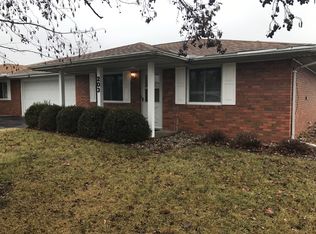 203 S Castle Dr, Dunlap, IL 61525