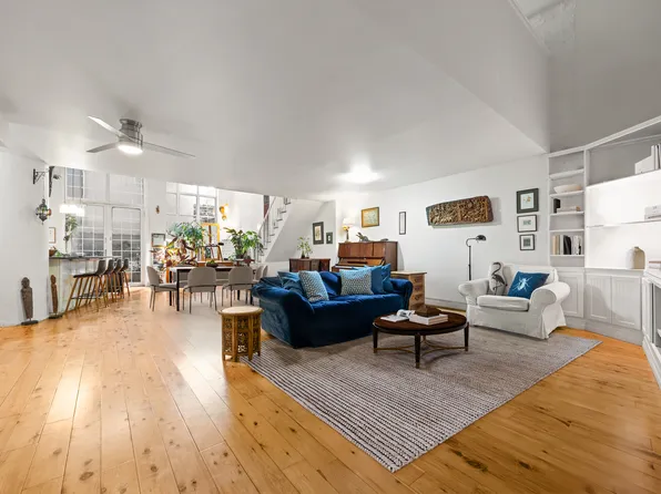 689 Myrtle Avenue image 1 of 12