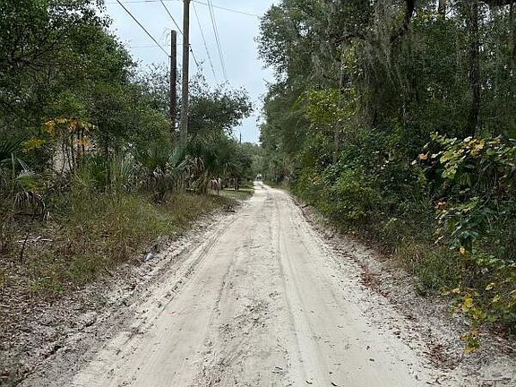 3rd image of 110 GAY WHITE Way