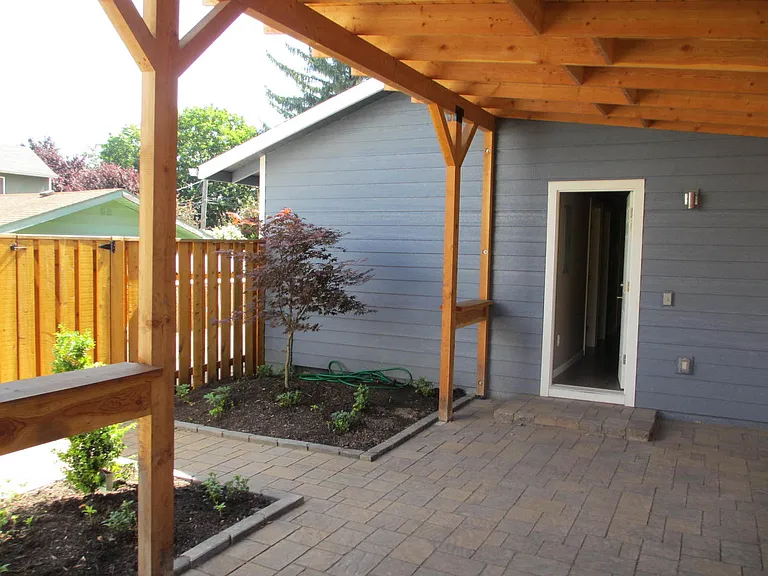 9529 N Fairhaven Ave — Photo 13