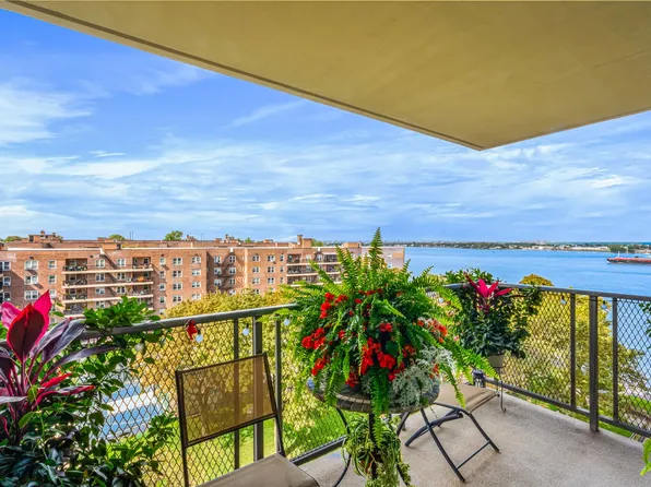 166-25 Powell Cove Boulevard image 31 of 35