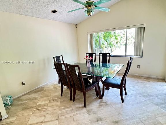 5th image of 131 SW 178th Way