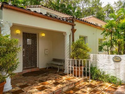 1301 Asturia Ave, Coral Gables, FL, 33134