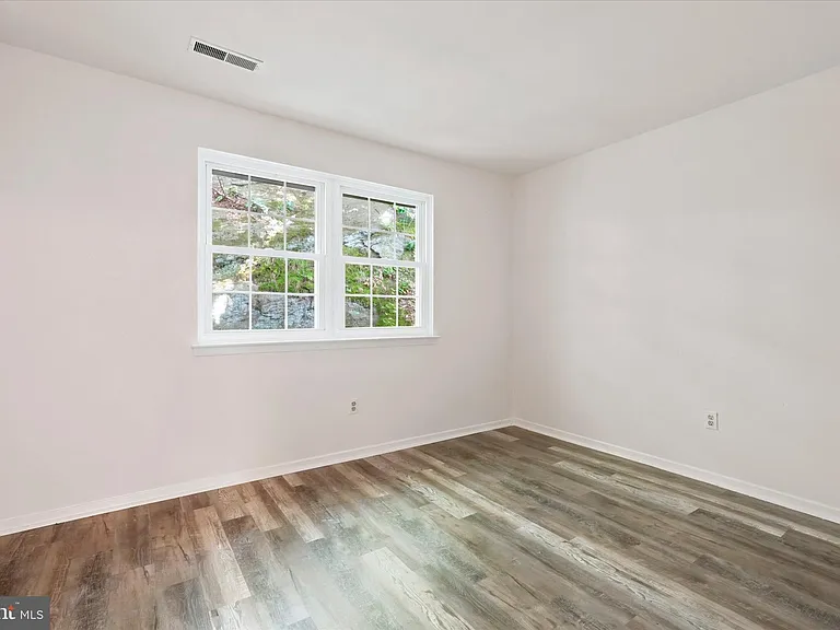 175 Parker Ave #B — Photo 18