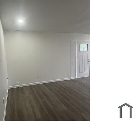 4th image of 3334 Ridgehaven St