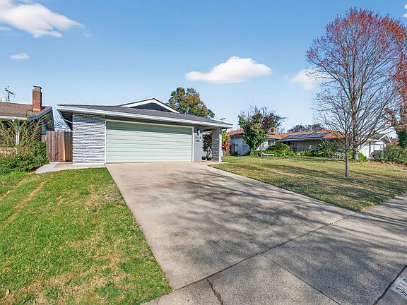 4th image of 9149 Rundelay Way