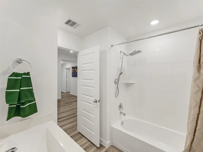 9515 Chelsea St — Photo 8