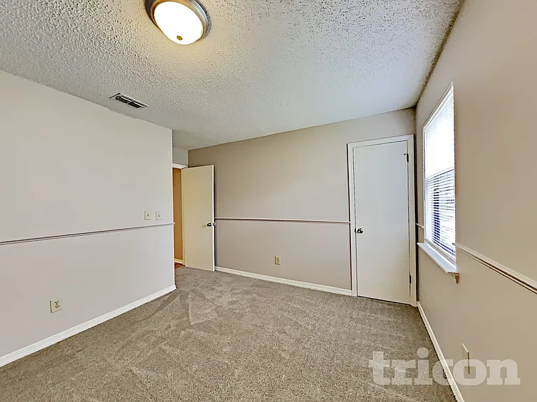 7280 Eagles Perch Dr — Photo 8