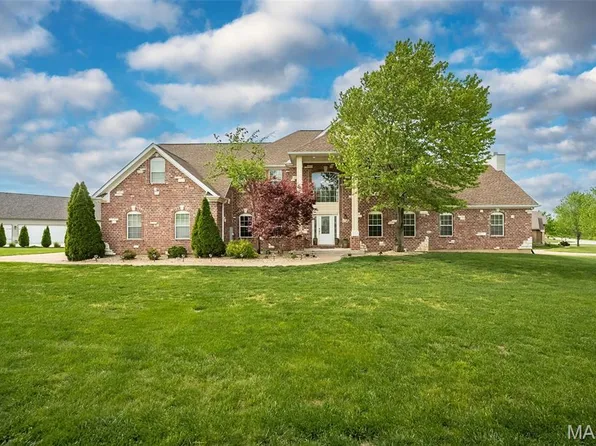 431 Ridge Meadow Ln, Washington, MO 63090