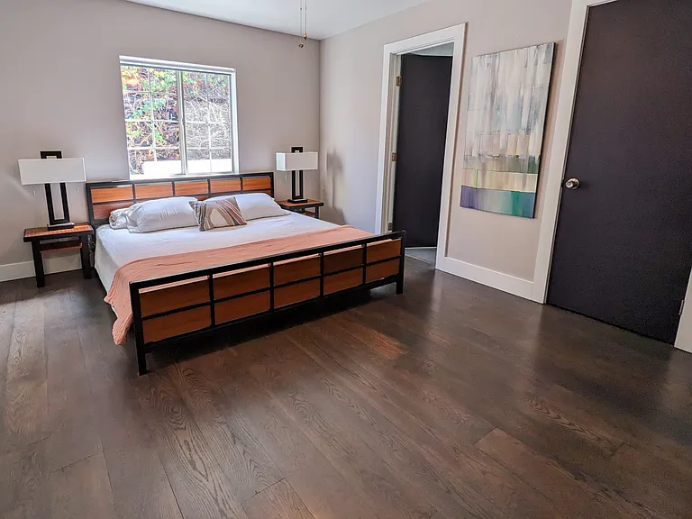 4302 Franklin Ave — Photo 7