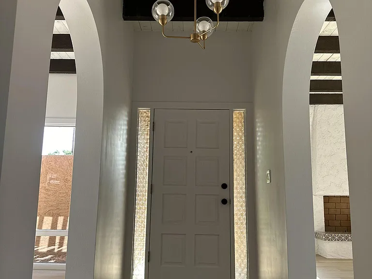 6520 N La Paloma Oeste — Photo 2