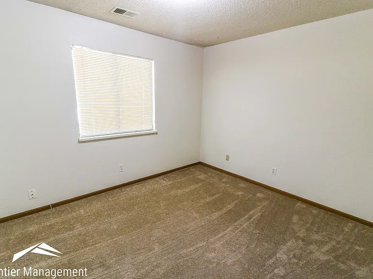 1510 Houston St — Photo 11