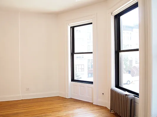 Rented by Bohemia Realty Group | media 17