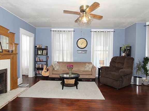 4th image of 5106 Carthage Ave