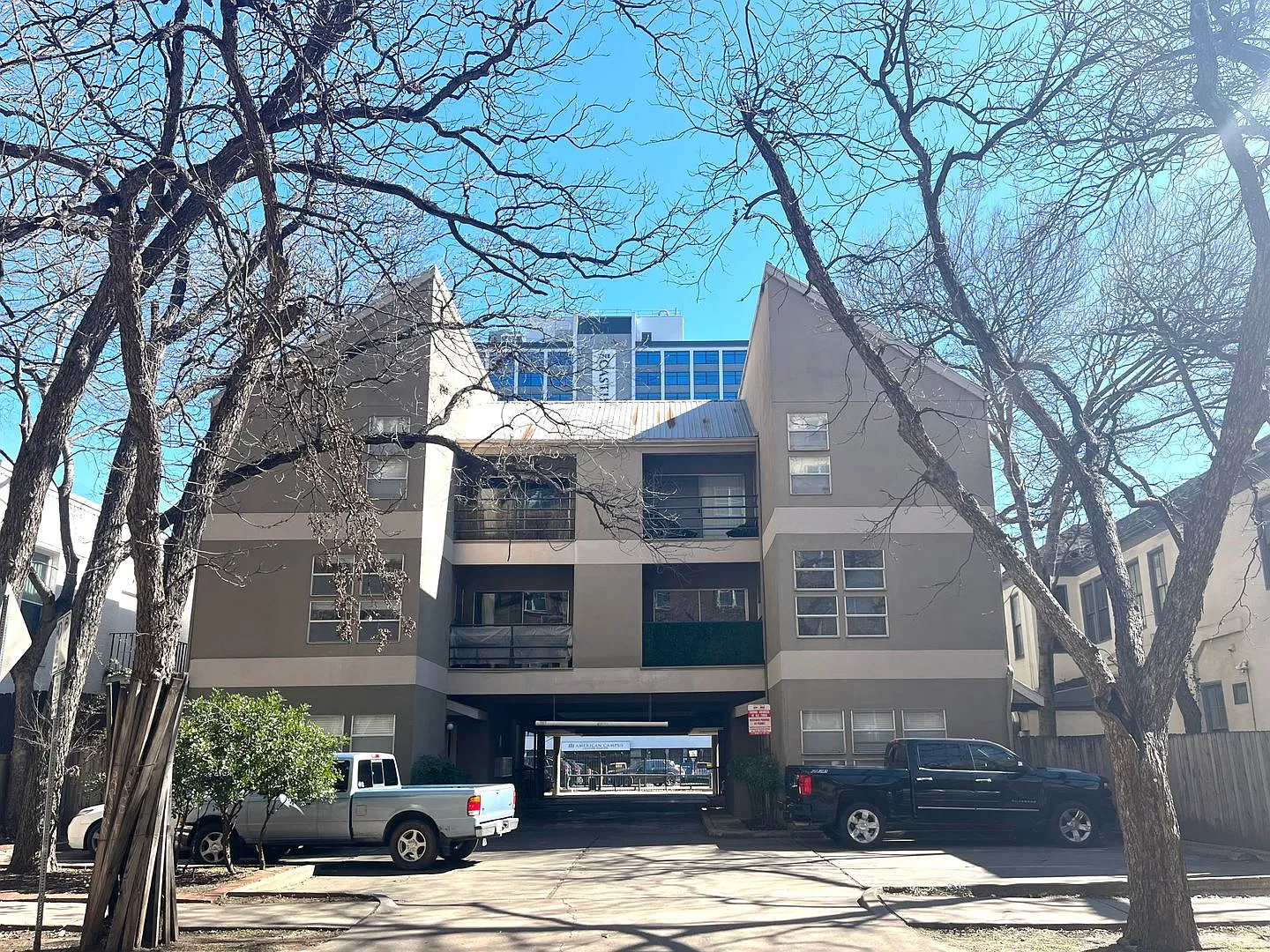 2311 Nueces St — Photo 1