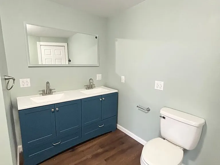 715 W Court St — Photo 17