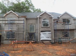 641 Birch Ln, Paramus, NJ 07652