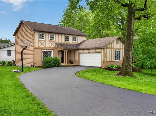 11904 Mattox Ct, Saint Louis, MO 63131