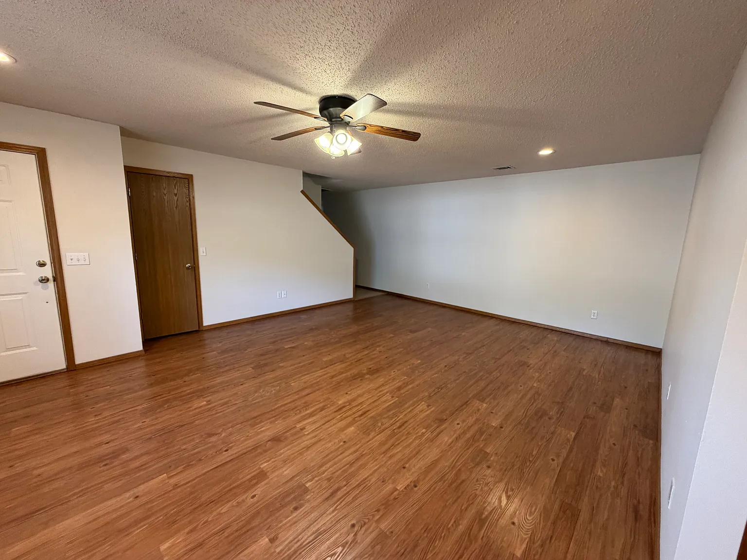 3 bed, 1500 sqft, $1,450 — Photo 4