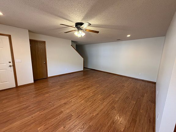 4th image of 2815 W Wildwood Dr