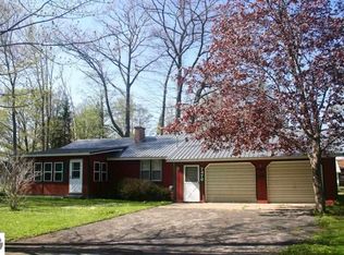 7476 W Missaukee Blvd, Lake City, MI 49651