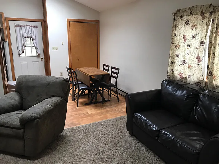 2111 Main St #B — Photo 9