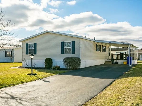 6370 Kims Dr, Victor, NY 14564