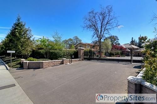 1st image of 1040 Via Savona Ln