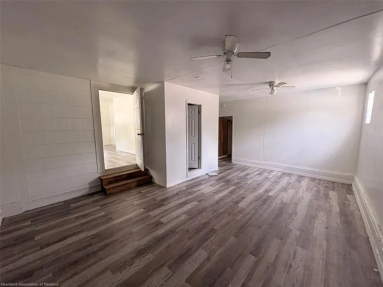 1616 Roseland Ave — Photo 4