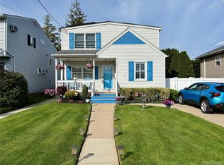 304 Lido Parkway, Lindenhurst, NY 11757