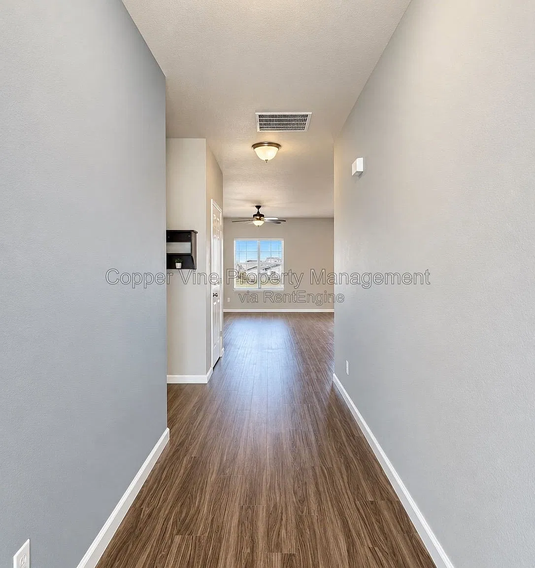 3 bed, 2.0 bath, 1627 sqft, $2,500 — Photo 2
