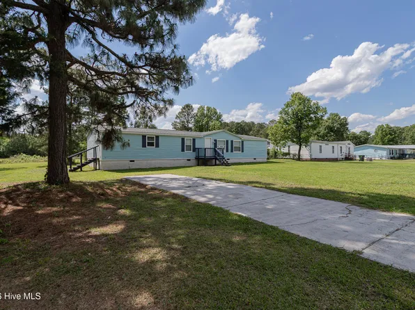 122 Woodbrook Drive, Midway Park, NC 28544