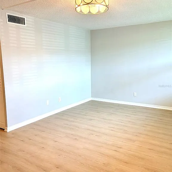 4890 Bay St NE #127 — Photo 20