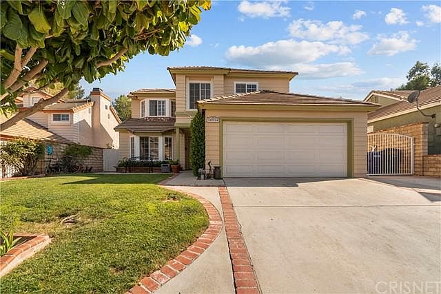 1st image of 28524 Applewood Ln