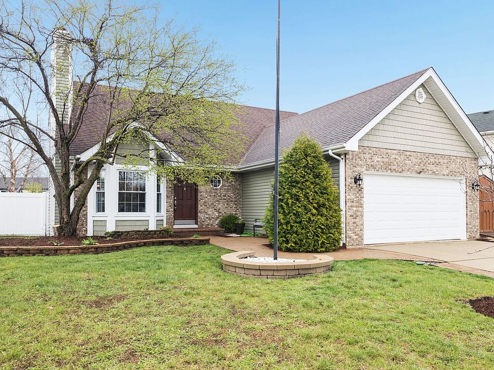 1st image of 3713 Hennepin Dr