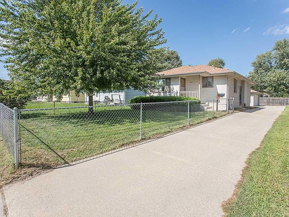 2nd image of 3260 Avenue H