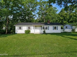 682 Dunbar Rd, Crossville, TN 38572